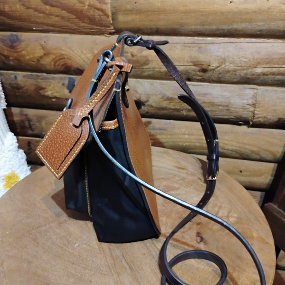 Dooney and Bourke Crossbody Alto Saddle Bag Canvas Leather Black Brown Purse - Picture 3 of 12
